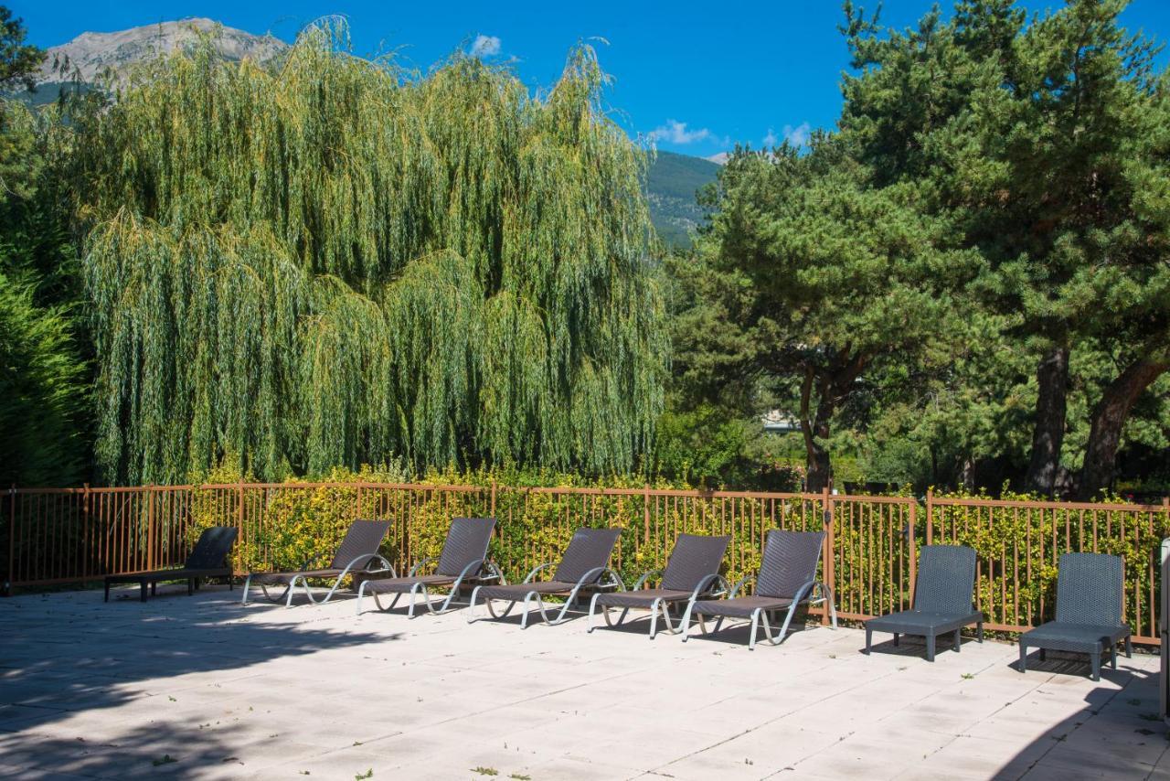 Logis Hotel Le Lac Embrun Εξωτερικό φωτογραφία