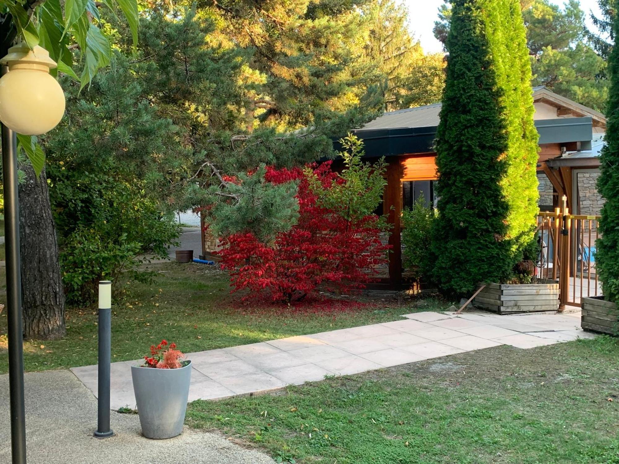 Logis Hotel Le Lac Embrun Εξωτερικό φωτογραφία